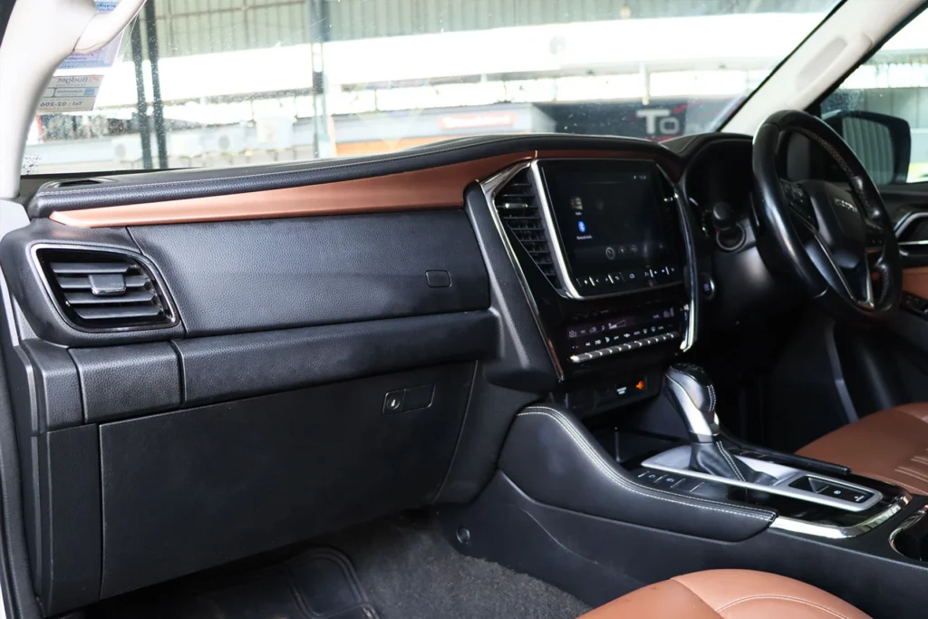 Isuzu MU-X 3.0 Ultimate 2WD 2021 [CIIA]