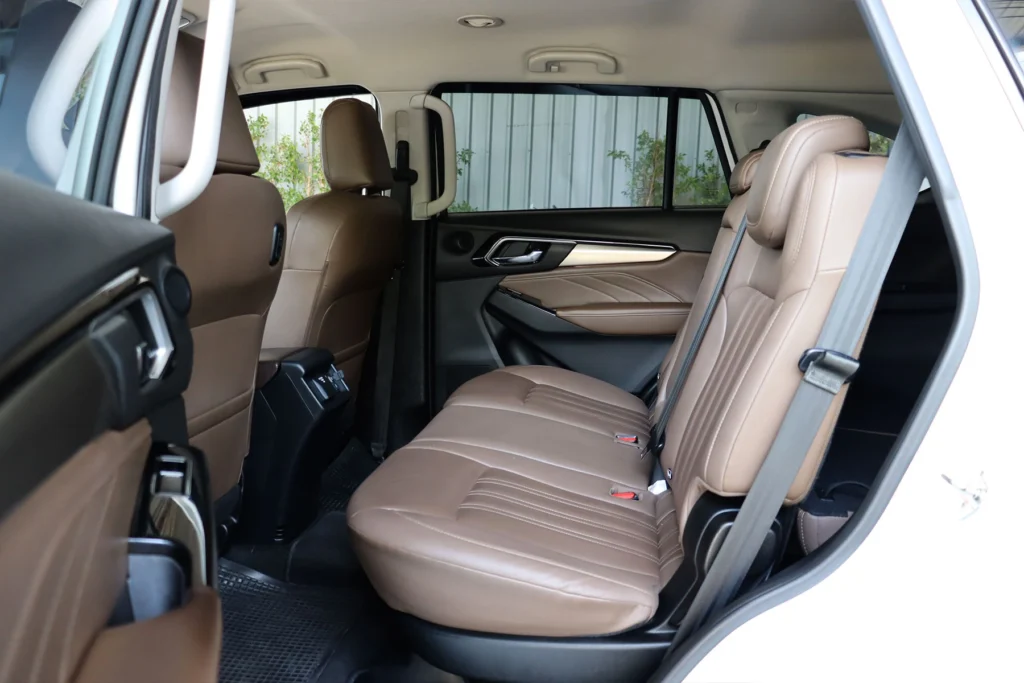 ISUZU MU-X 1.9 ULTIMATE 2WD 2023 [GAJI]