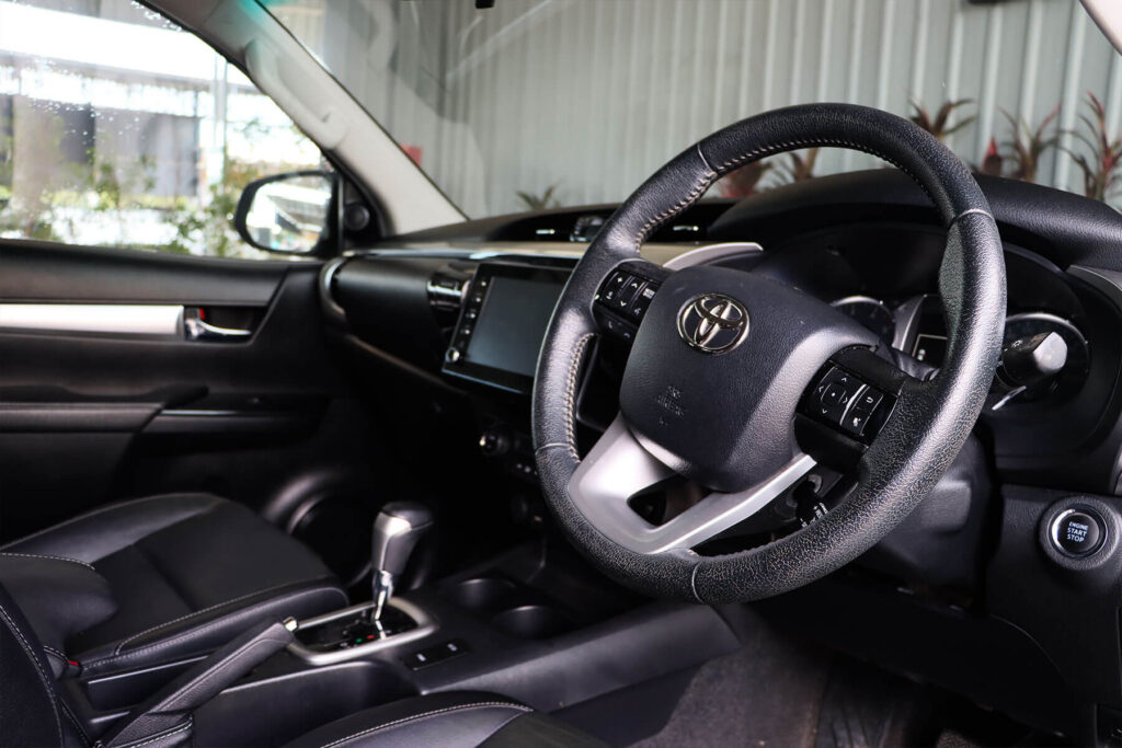 Toyota Revo 2.8 High Double Cab 4WD 2021 A/T [CBCD]