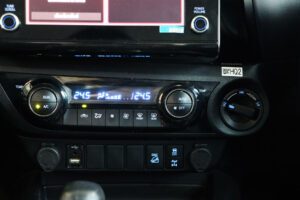 Toyota Revo 2.8 High Double Cab 4WD 2021 A/T [CJIE]