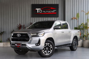 Toyota Revo 2.8 High Double Cab 4WD 2021 A/T [CJIE]