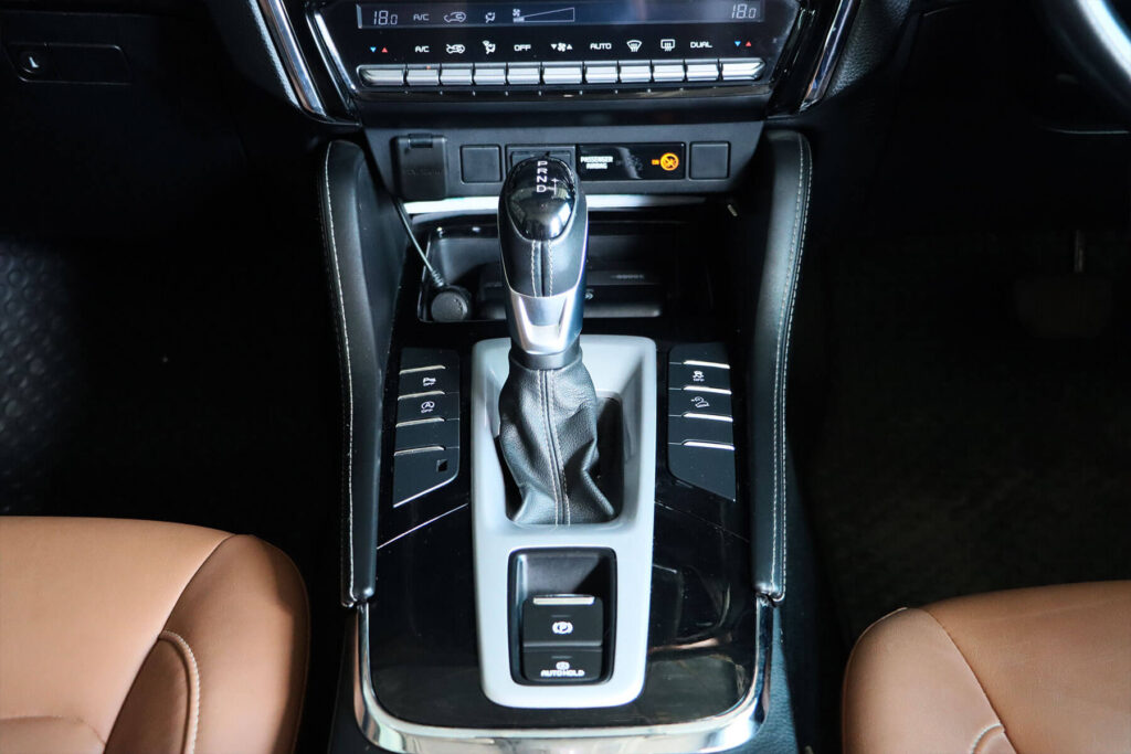 Isuzu MU-X 3.0 Ultimate 2WD 2021 [CIID]