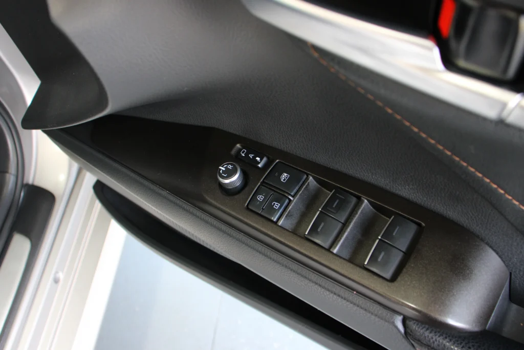 Toyota Camry 2.5 Sport MNC 2022 [HGJD]