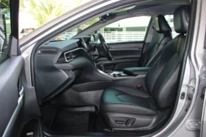 Toyota Camry 2.5 Sport MNC 2022 [HGJD]