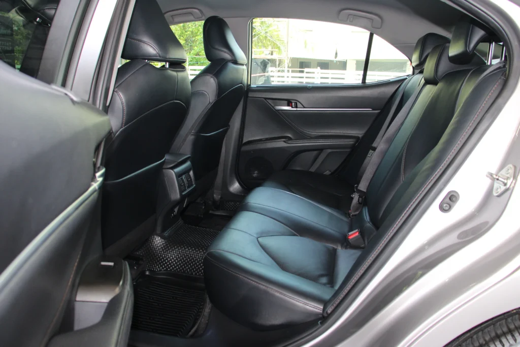 Toyota Camry 2.5 Sport MNC 2022 [HGJD]