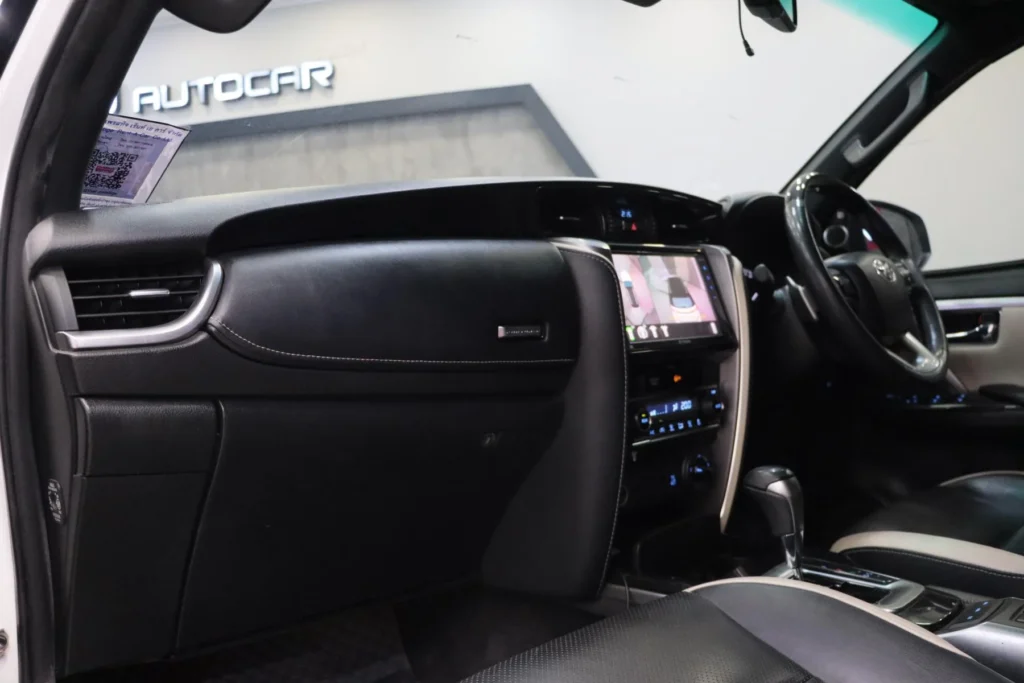 Toyota Fortuner 2.8 Legender 4WD 2021 [HEDJ]