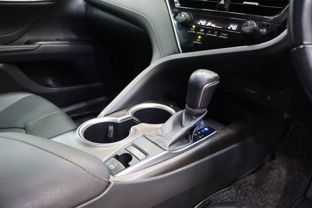 Toyota Camry 2.5 Sport MNC 2022 [HJFD]