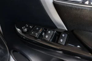 Toyota Fortuner 2.4 V 2WD MNC 2019 [CEAA]