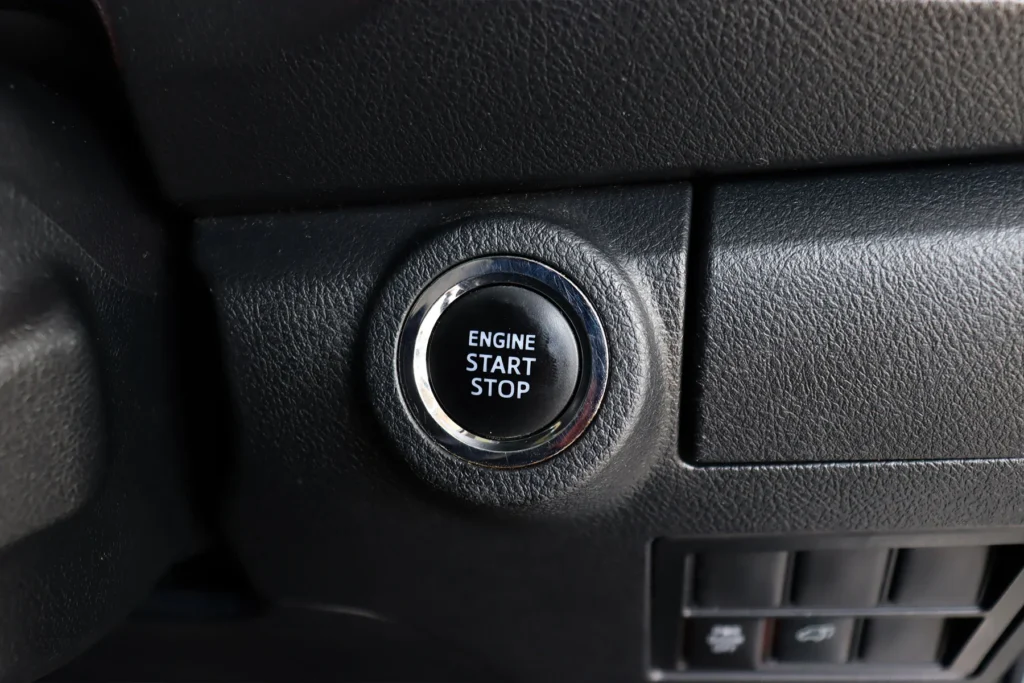 Toyota Fortuner 2.4 V 2WD MNC 2019 [CEAA]