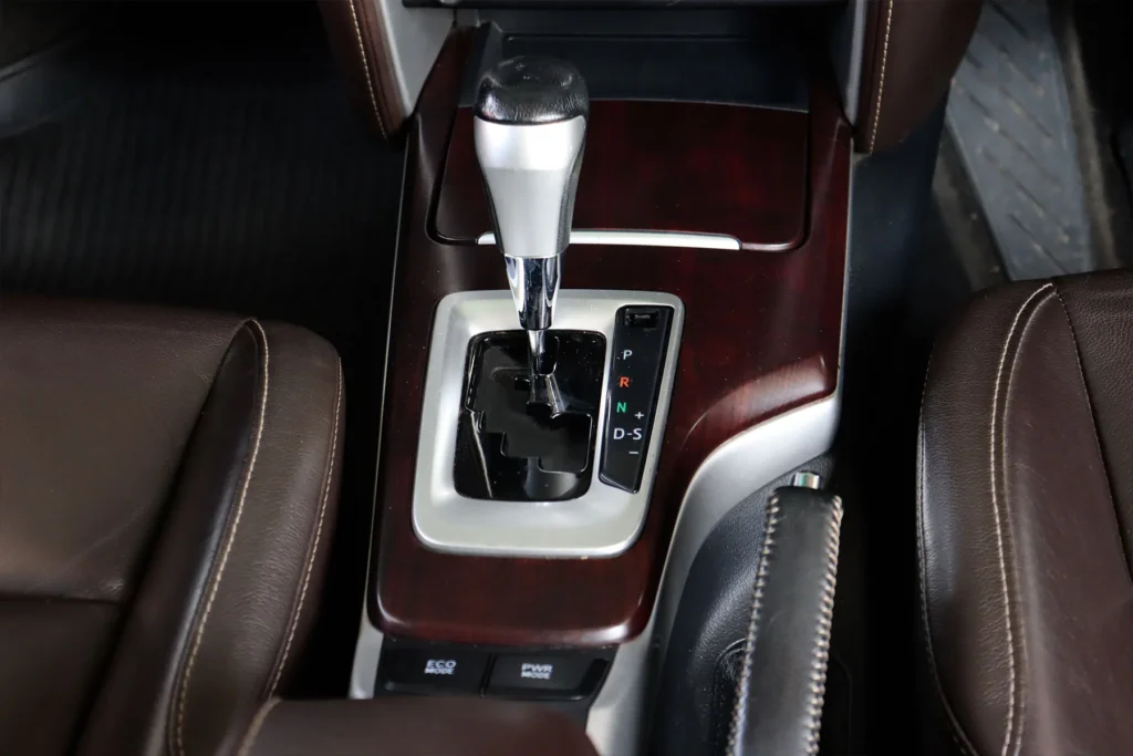 Toyota Fortuner 2.4 V 2WD MNC 2019 [CEAA]
