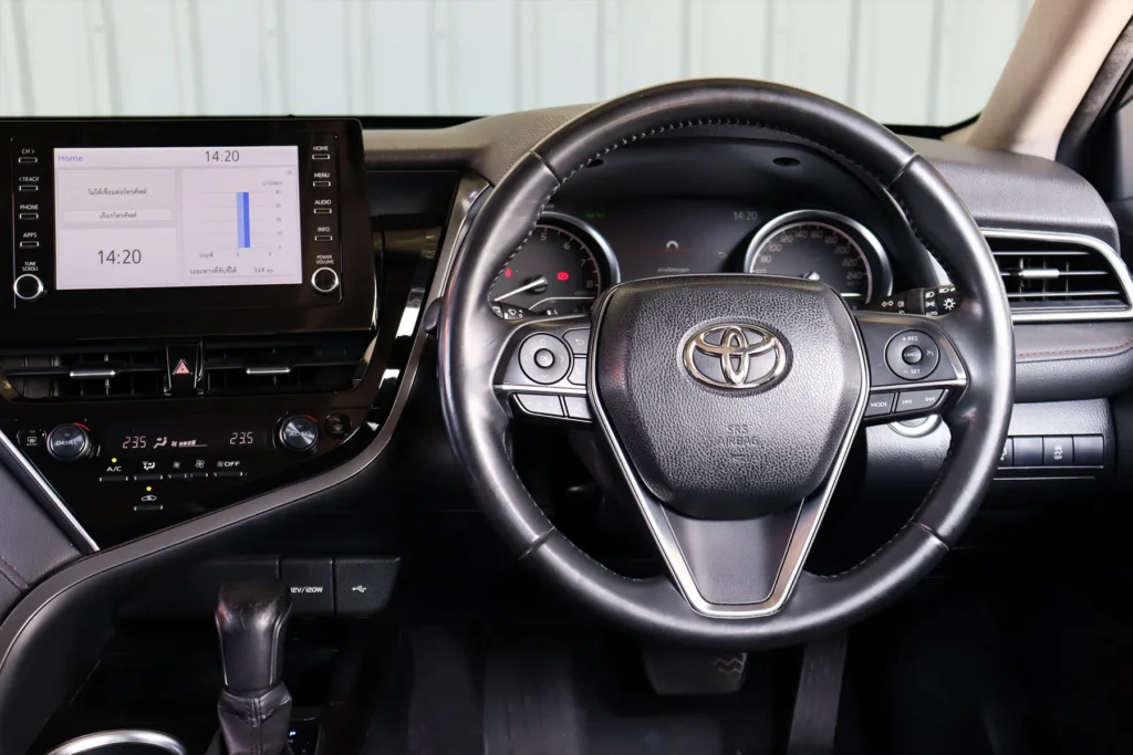 Toyota Camry 2.5 Sport MNC 2022 [HJFA]