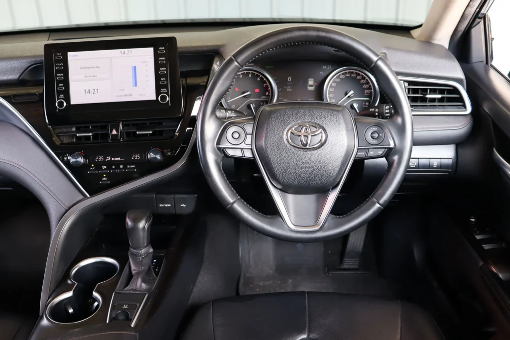 Toyota Camry 2.5 Sport MNC 2022 [HJFA]