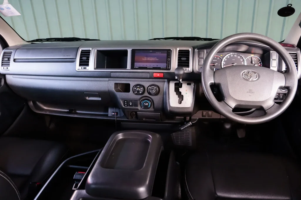 Toyota Ventury 3.0 V 2017 [CADF]