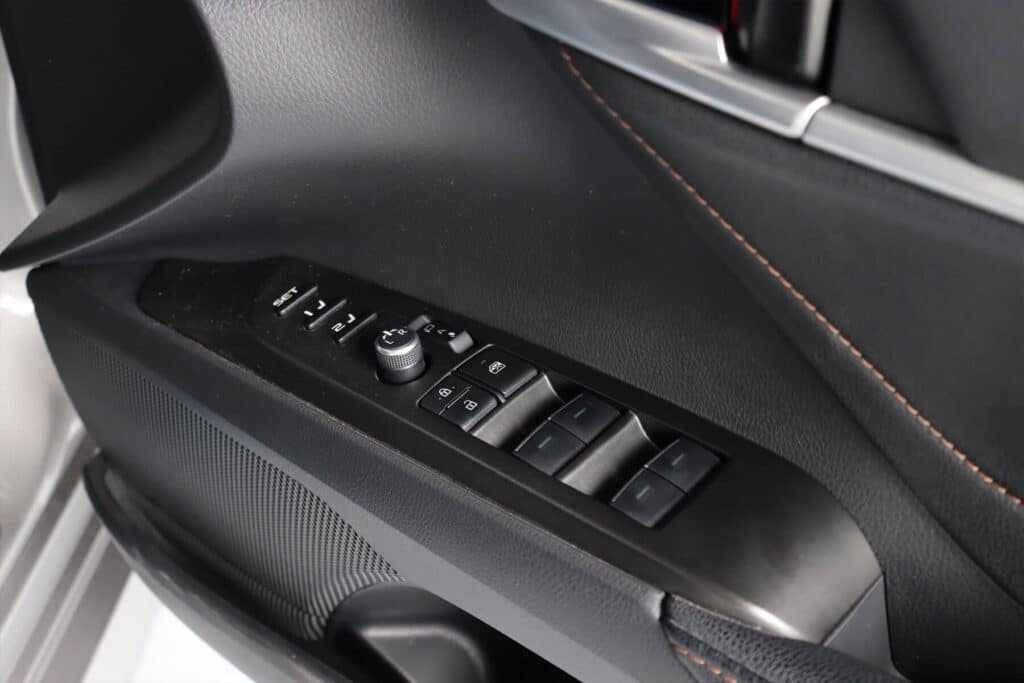 Toyota Camry 2.5 HEV Premium MNC 2023 [CJCB]