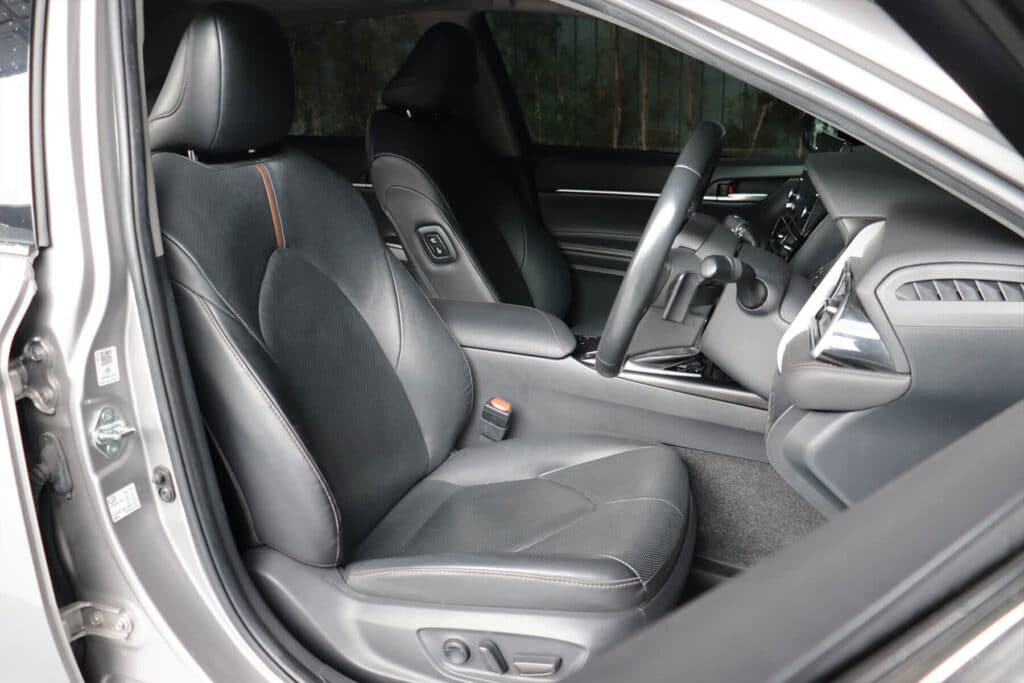 Toyota Camry 2.5 HEV Premium MNC 2023 [CJCB]