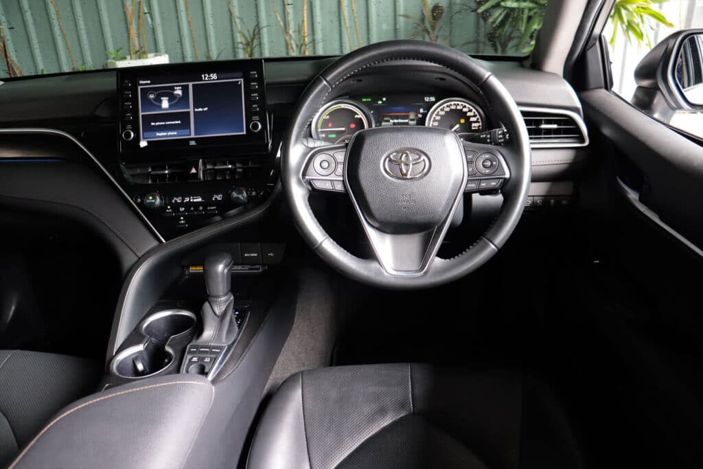 Toyota Camry 2.5 HEV Premium MNC 2023 [CJCB]