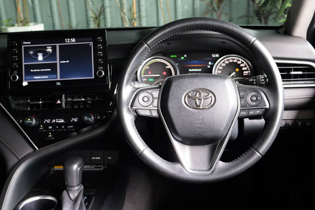 Toyota Camry 2.5 HEV Premium MNC 2023 [CJCB]