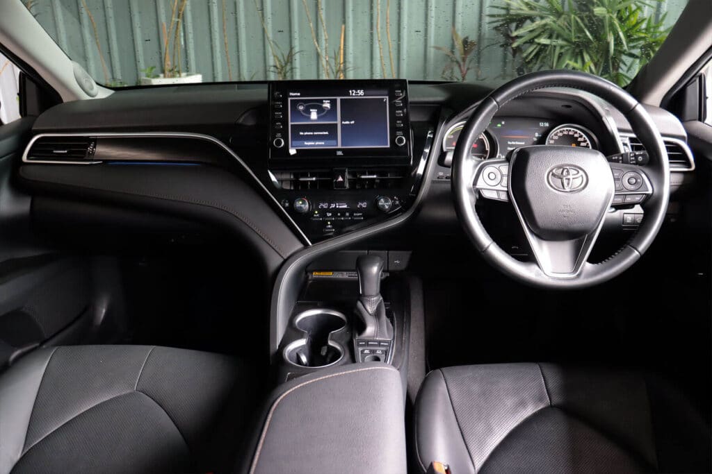 Toyota Camry 2.5 HEV Premium MNC 2023 [CJCB]
