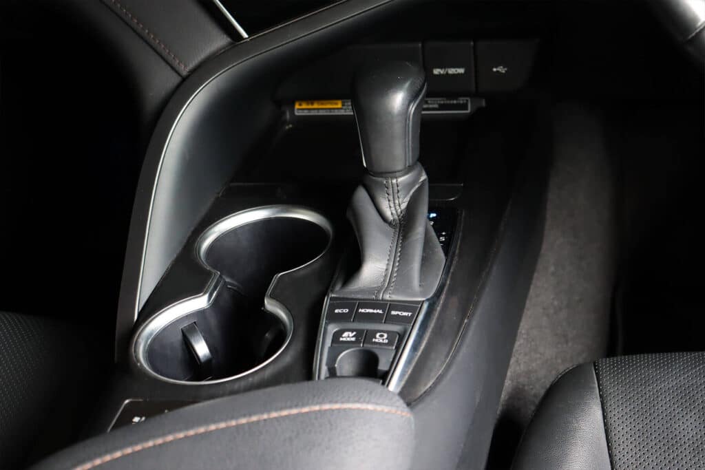 Toyota Camry 2.5 HEV Premium MNC 2023 [CJCB]