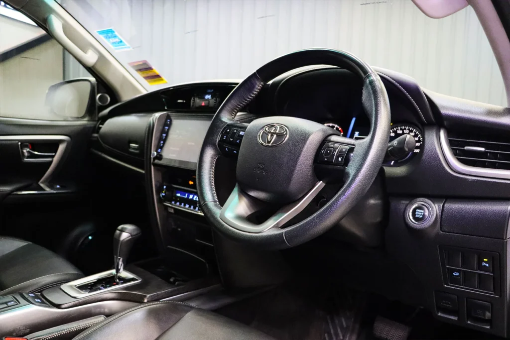 Toyota Fortuner 2.4 V 2WD 2021 [EEDC]