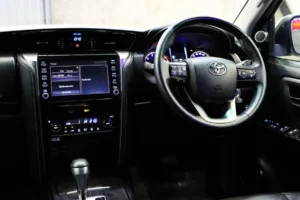 Toyota Fortuner 2.4 V 2WD 2021 [EEDC]