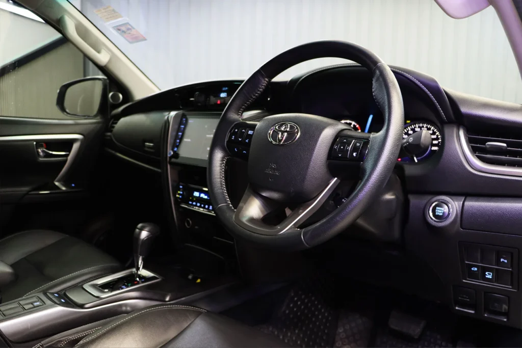 Toyota Fortuner 2.4 V 2WD 2021 [EEBJ]