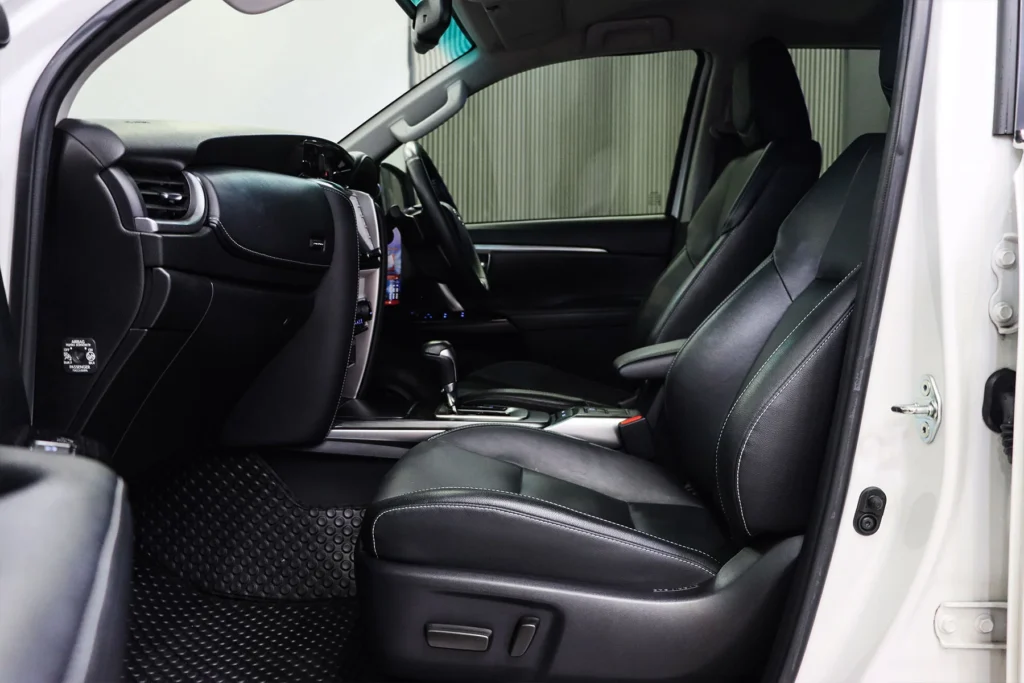 Toyota Fortuner 2.4 V 2WD 2021 [EEBJ]