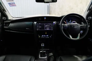 Toyota Fortuner 2.4 V 2WD 2021 [EEBJ]