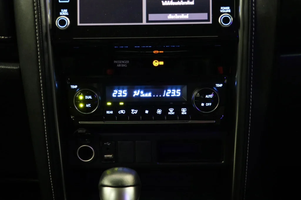 Toyota Fortuner 2.4 V 2WD 2021 [EEBJ]