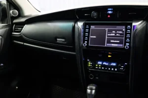 Toyota Fortuner 2.4 V 2WD 2021 [EEBJ]